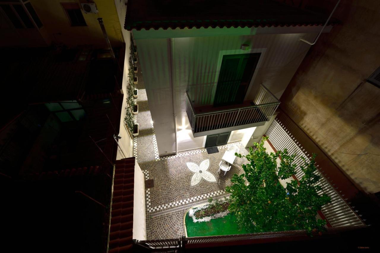 B&B Peonies Castellammare di Stabia Εξωτερικό φωτογραφία